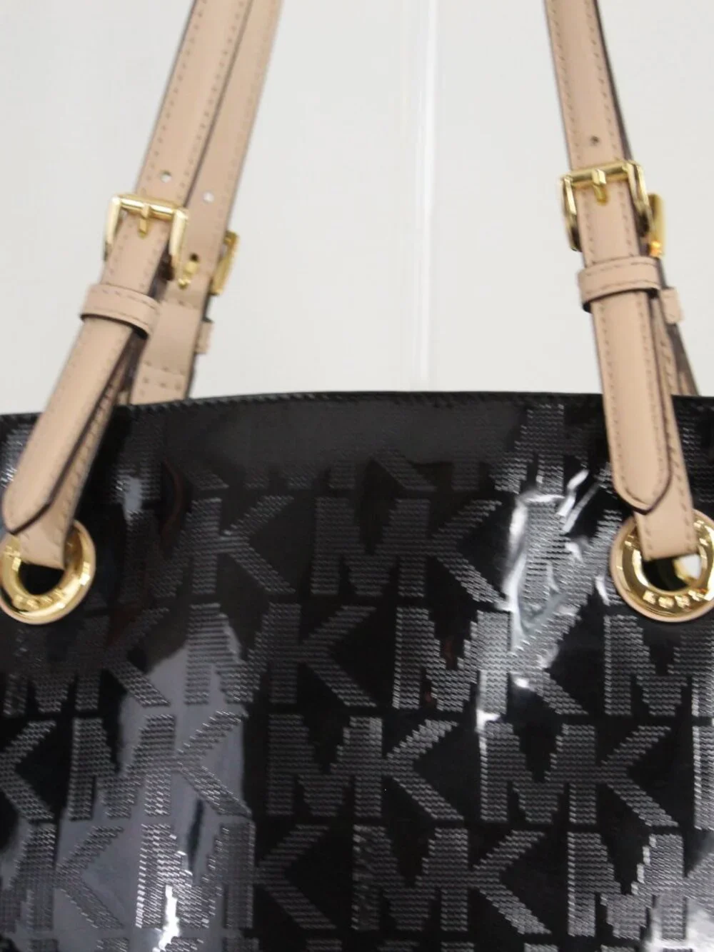 Michael Kors MK Logo Tote Black Patent PVC Large‎ Shoulder Bag Gold